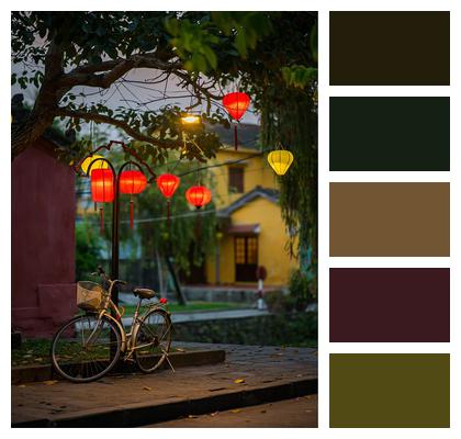 Bike Hoian Streets Image