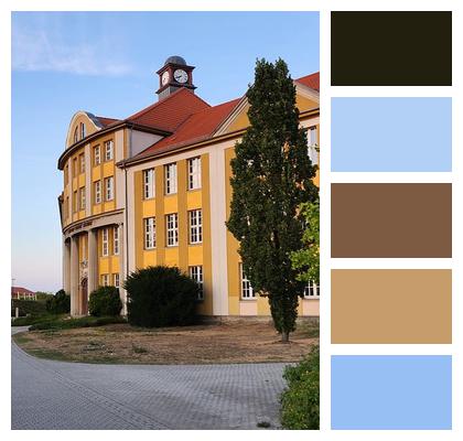Wernigerode School Building Image
