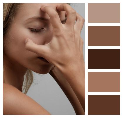 Studio Portrait Body Look Image