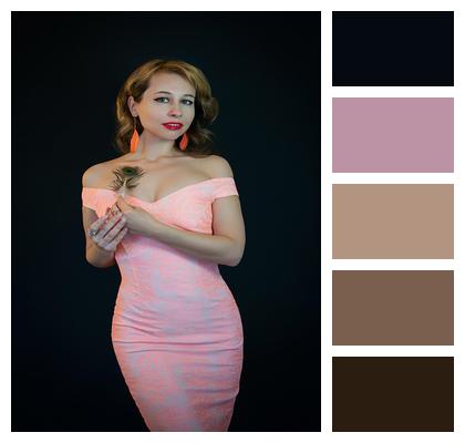 Caucasian Fashion Dress Evening Dress Image