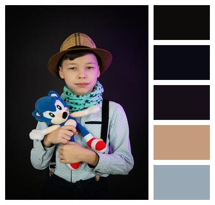Fashion Vintage Character Game Image