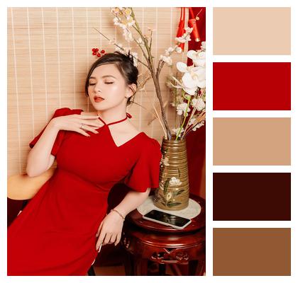 Traditional Dress Lunar New Year Portrait Vietnamese Culture Image