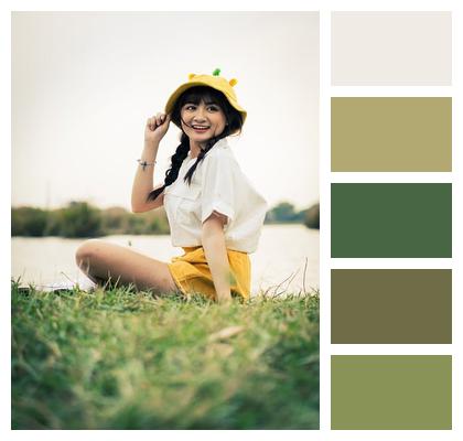 Girl Workshop Outdoor Model Image