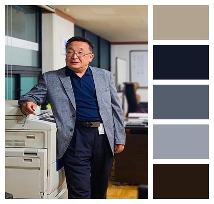 Office Korea Middle Age Portrait Man Pose Male Image