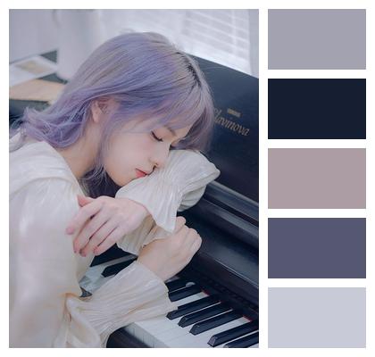 Musical Instrument Woman Piano Model Image