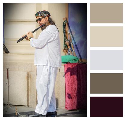 Public Place Flute Singing Snare Flutes Image