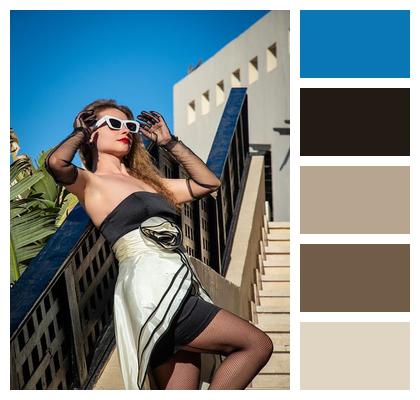 Style Pose Vacation Beachwear Image