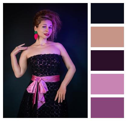 Classic Pose Studio Womens Clothing Image