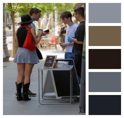 Shopping Leurde Paste Sellers Couple Image